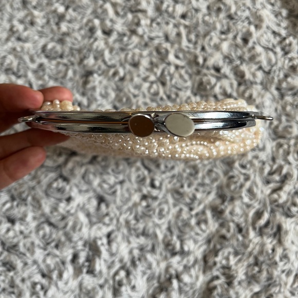 Artel MONTREAL Ivory Circle Beaded Purse Clutch Sequin Wedding Formal Luxury Art - Picture 6 of 16